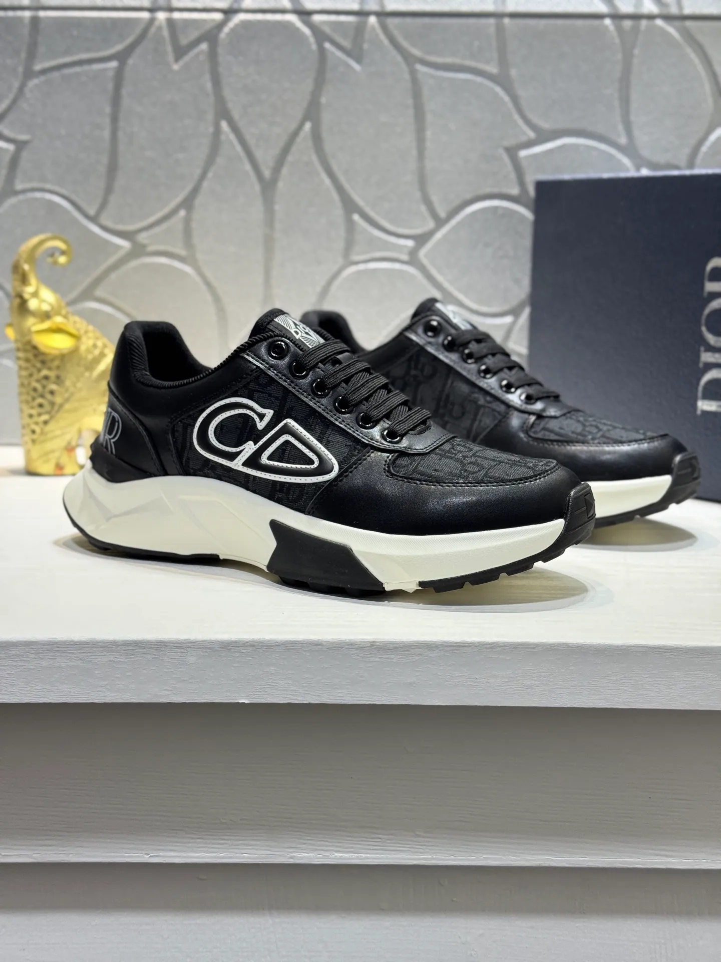 Men's shoes 💰440 [New style] 🐞🐞Original quality! Dior🔥Christan Dior (Dior) hot style [new style]⚠⚠️Top purchasing agent🔍🔍Men's HK counters are on sale simultaneously. Sole: The original sole is specially provided by the original factory. The exclusive movable molded sole is super comfortable. The original factory follows the order. 🔍🔍The high-quality multi-color splicing design is exquisite and unique. 💪Details determine the quality. We only make shoes with care. You can enter and leave the counter at will. Welcome to compare 🇮🇹 Size: 38-44 (45 customized